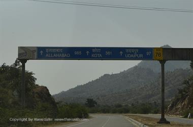 01 PKW-Reise_Mount_Abu-Udaipur_DSC4180_b_H600